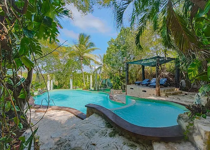 Private Villa 10 Rooms, Private Pool, Walk To Beach