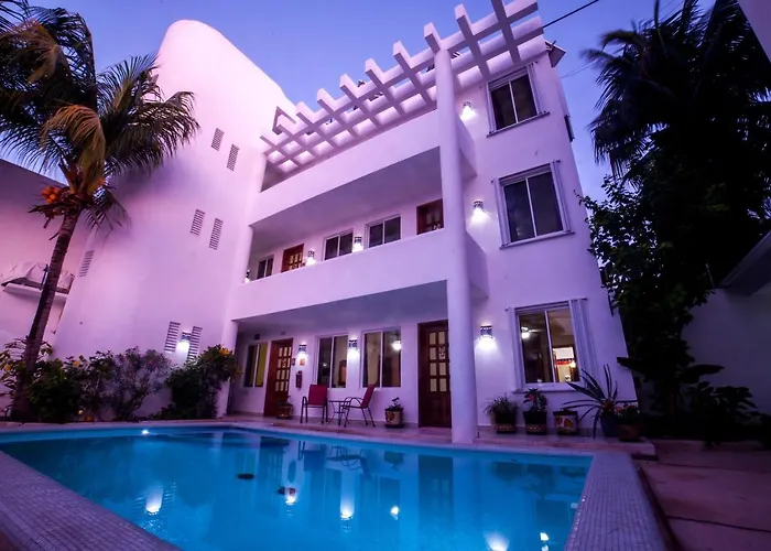 Hotel Deja Blue