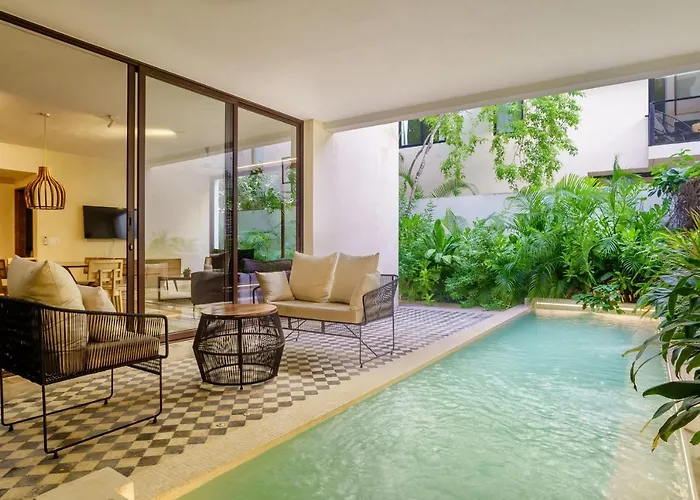 Private Pool Apartment For Groups
