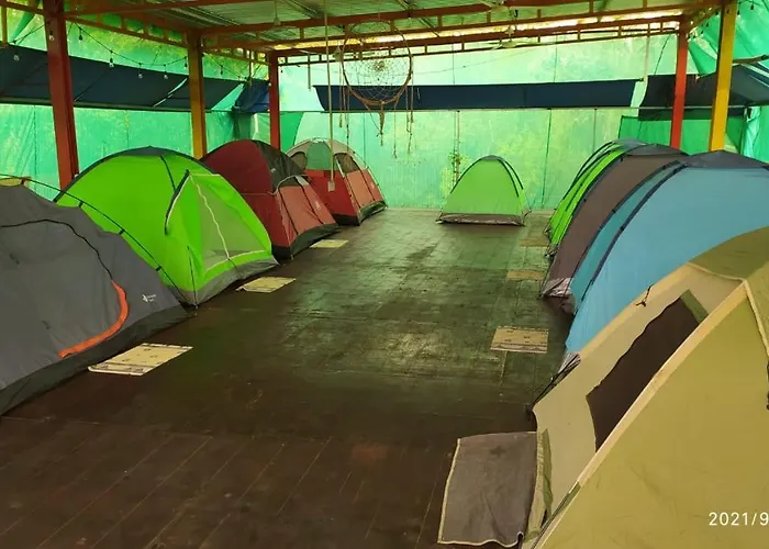 Chakpool Hostal & Camping