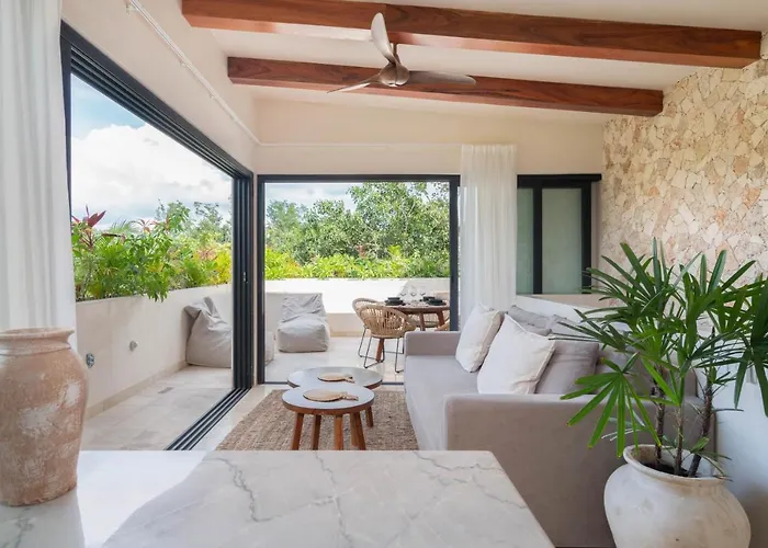 Modern 2Br Penthouse Concierge Gated Community