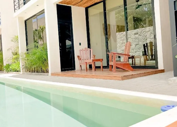 La Veleta luxury condos
