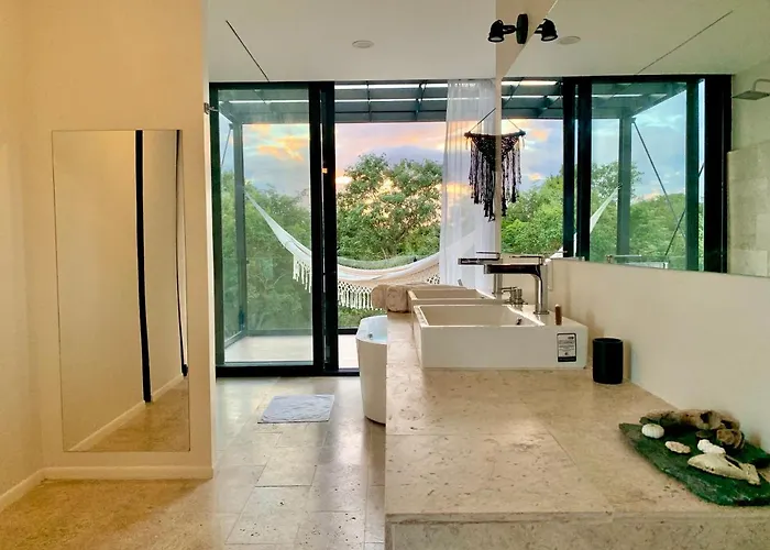 Glass Jungle Villa With Amazing Green Views -10 Min Dt