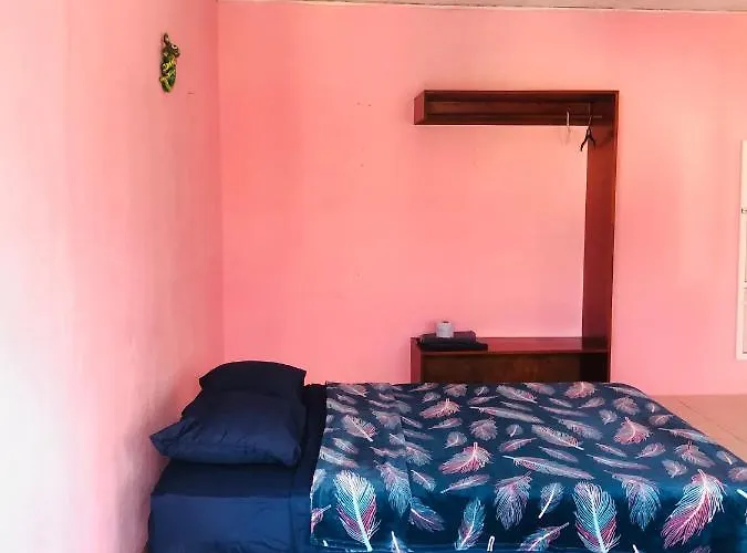 Hotel 77