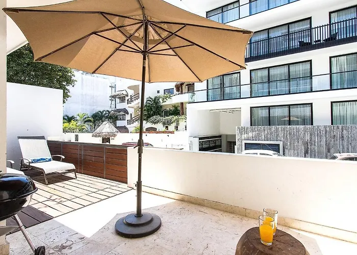 Breathtaking 2 Bedroom, Private Terrace - Bbq