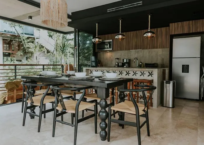 Cenote + Swim-Up + Luxury Condo