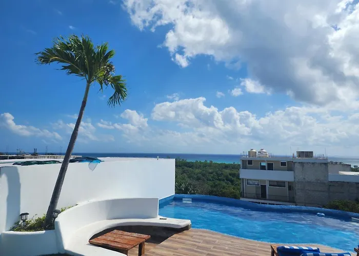 Suite Near From The Beach And Rooftop Ocean View 204