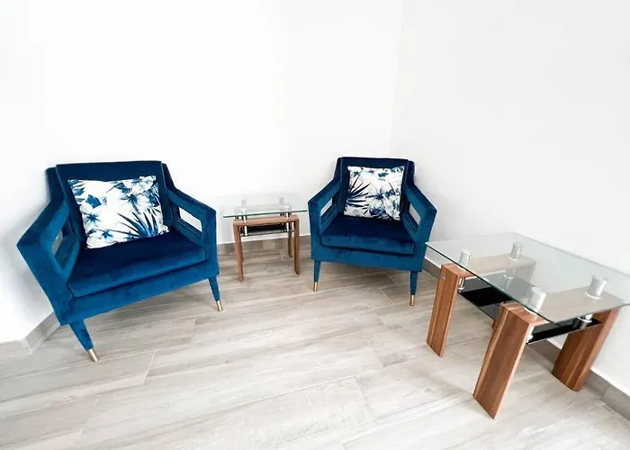 Bali Life Style Villa, Beautiful 3Brs 2.5 Bath Beach House.