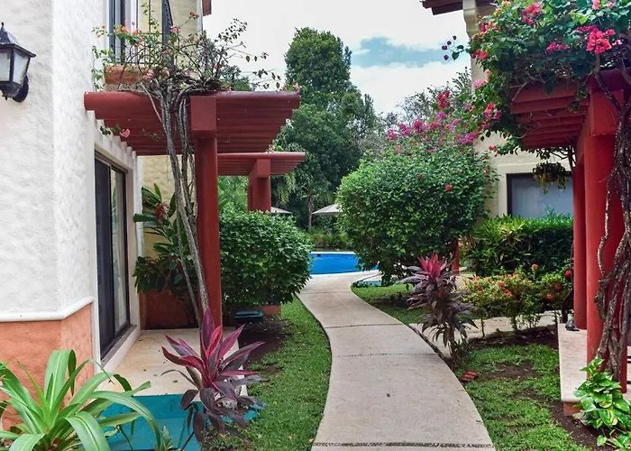 Villa Familiar En Exclusivo Condominio Playacar