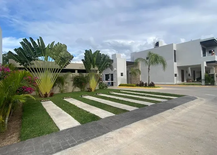 Big New House In Selvanova Coto 9