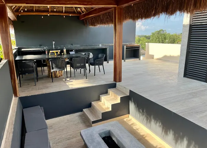 Studio W/Plunge Pool & Kitchen