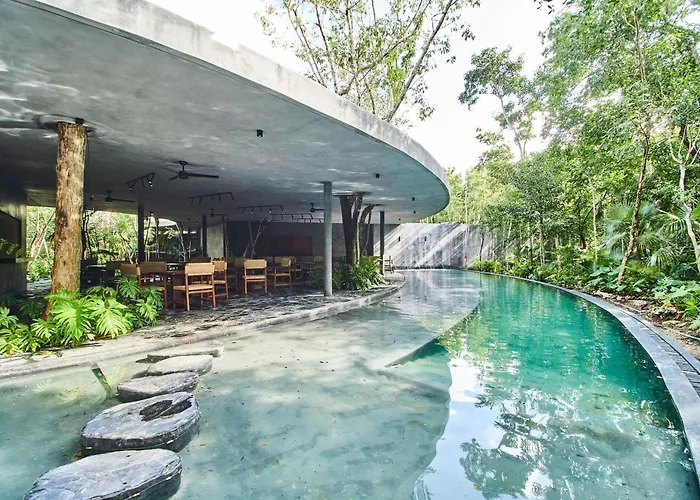 Rotamundos Luxury In Luum Zama