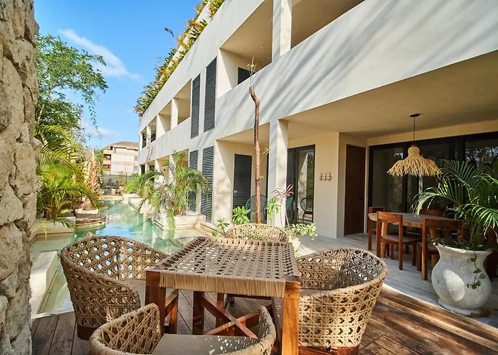 Spacious & Comfy Penthouse Oasis With Plunge Pool