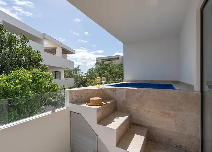 2 Bd Private Plunge Pool And Terrace