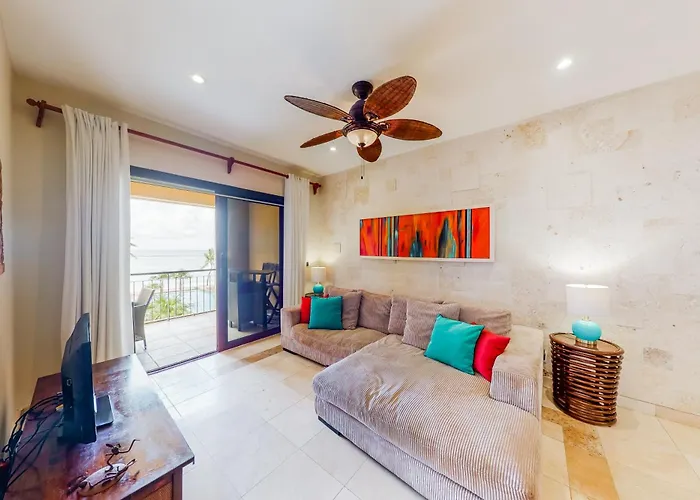 Residences El Faro, Coral 305