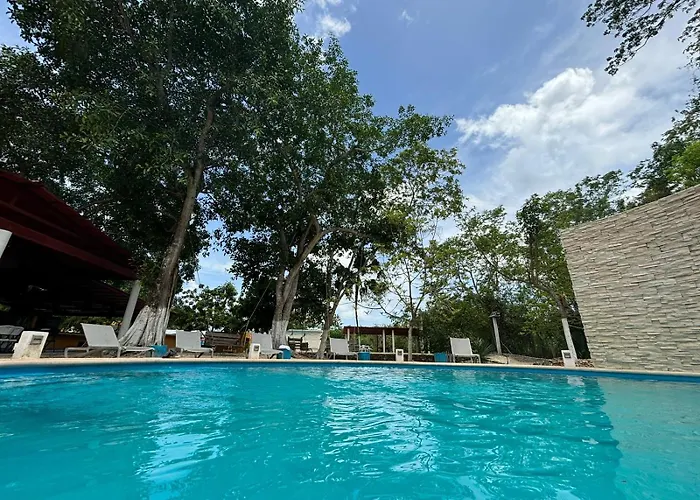 Rancho Las Chulas Hotel And Restaurant