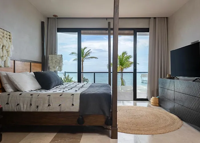 Beachfront 2Br Apartment At Tankah Bay
