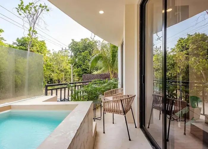 Alberca Y Balcon Privado A 6 Minutos De La Playa