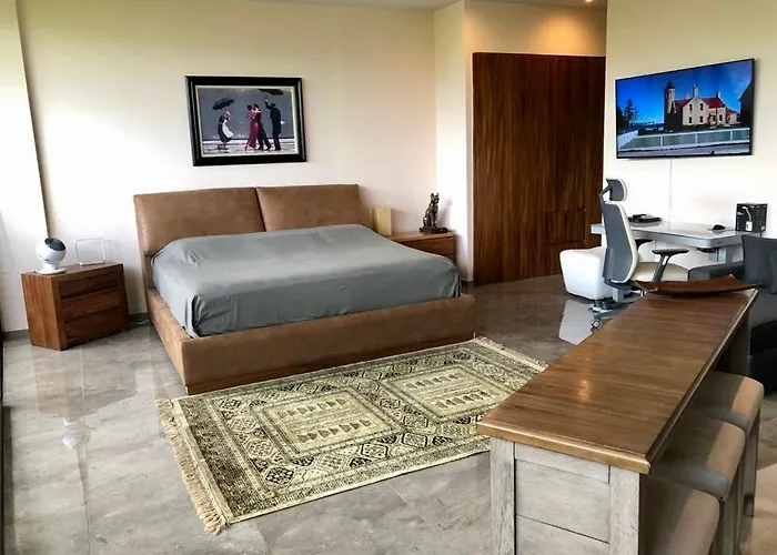 Mistiq Largest Ph Studio With Gym, Beach Club Shuttle & Fast Wifi