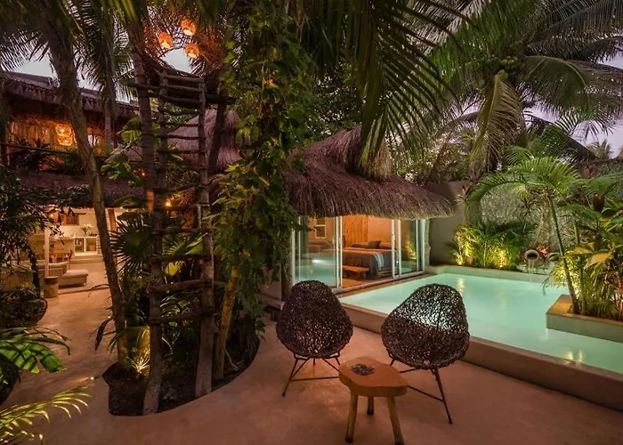 Jungle Villa -Steps To The Beach And Restaurants!
