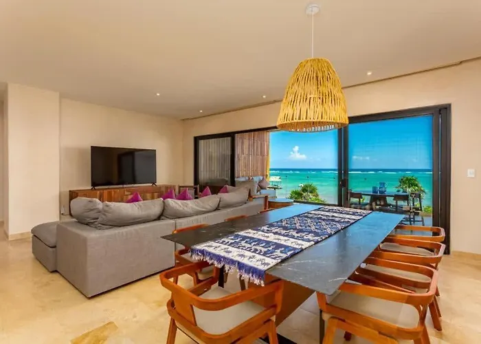 Beachfront 3Br Escape With Rooftop Sea Tankah Bay