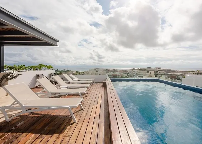 Modern Studio Close To The Beach, Roof Pool And Fast Wifi