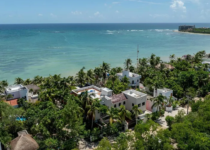 6Br Exclusive Beachfront Villa W/ Pool In Tulum