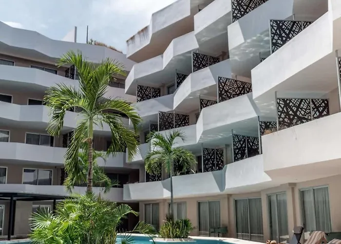 Luxury Condo 150Mb 2 Bedroom Cine Gym Pool