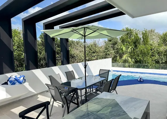 Beautiful House With A Private Pool
