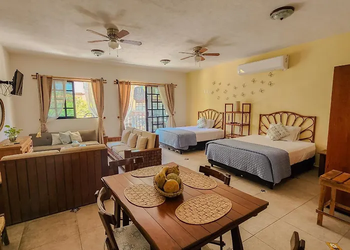 Casa Lía - En el corazón de playa del Carmen