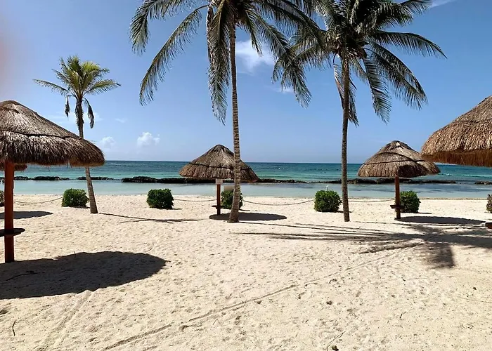 Magnificent Penthouse Jacuzzi, Beach Access & Wifi