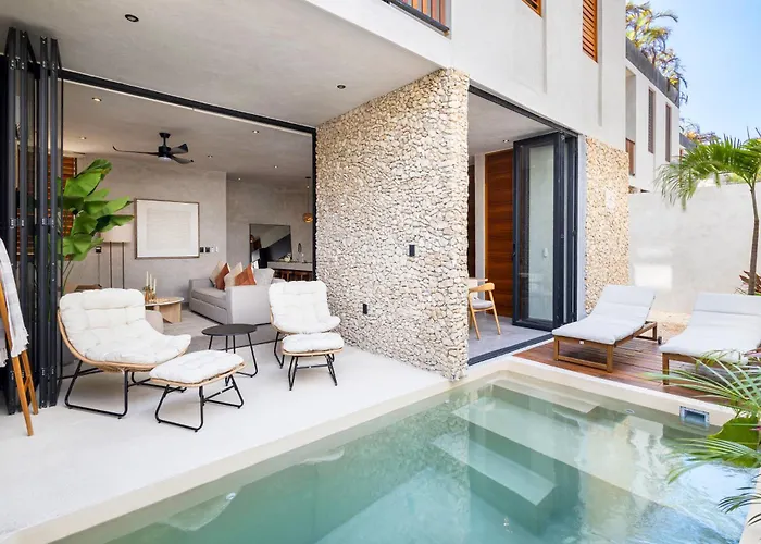 Luxury Villa With 2 Private Pools & Rooftop