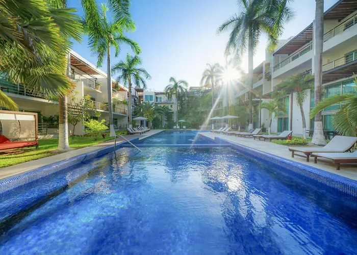 Via 38 - 2Br With Private Elevator, Pool & Gym