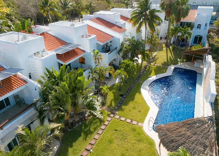 3 Bedroom Villa With Pool - At Playacar II - Mayamar G1