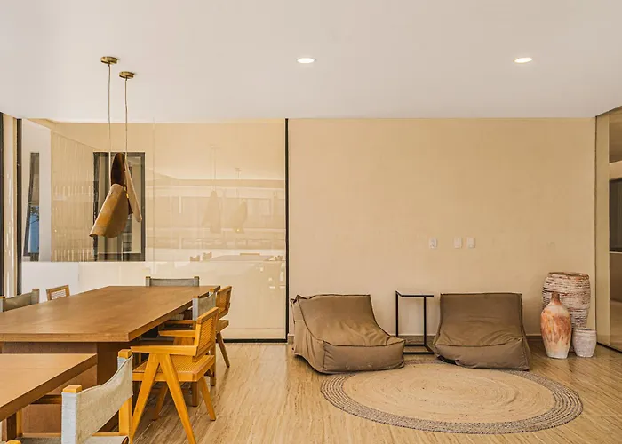 2 Bedroom Bliss Stunning Rooftop Gym Osmosis Desk