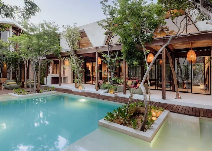 Jungle Villa For 21 - Pool, Yoga & Concierge