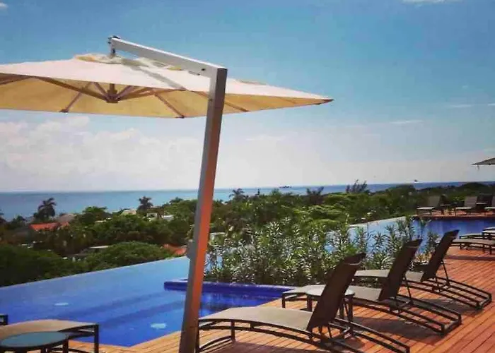 Ocean View Pool In Exclusive Playacar, En-Suite Rooms