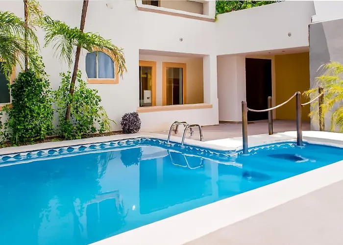 Modern Condo, Just Steps To Mamitas Beach & 5Th