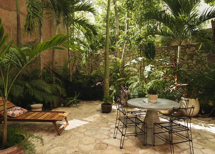 Villa Serenidad - Luxury Retreat With Private Garden, Pool And Rooftop Terrace