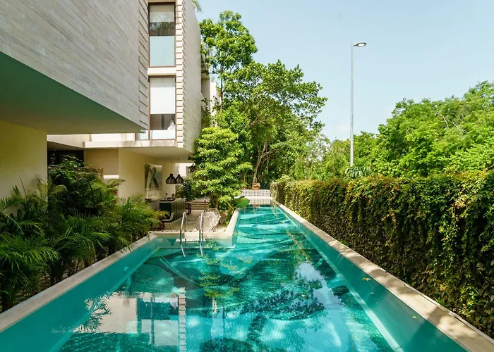 205 Perfect Location 3 Bedrooms Apartment