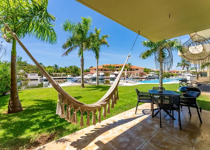 Luxury Ground Floor Marinaview-Pool-Gym-Paddleboard