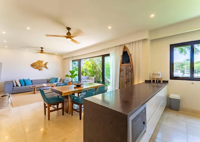 Marinafront Three Bedroom Ground Floor Apartment With Private Terrace