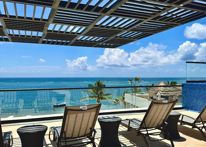 Bright Ocean View Studio With Rooftop Pool Access