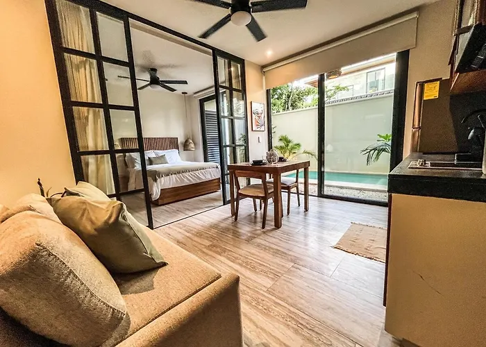 Tulum 15 Min Walking Near Of Beach, Private Pool, 1 Bed, 1 Sofacama, 1 Inflatable