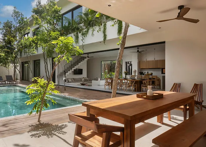 Casa Sabal - Luxury Villa, 5 Suites, Gated Community, Concierge
