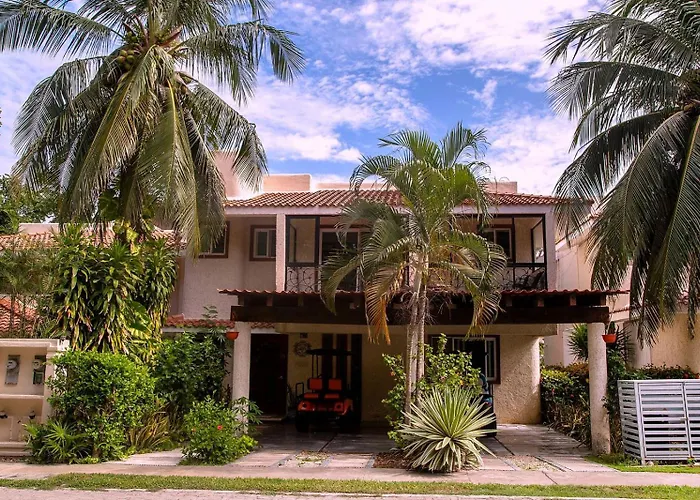 Spacious And Elegant Vacation Home For 6 People In A Private Condominium