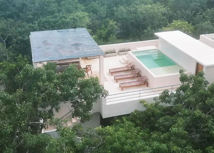 Elegant 3Br Penthouse Haven With Private Rooftop Pool & Jungle Views