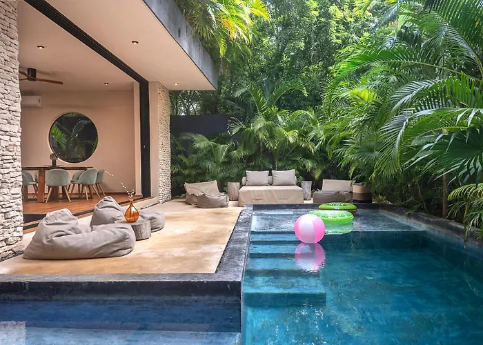 Maison Siscolino 4Bdrm W/ Swimup & Rooftop Pools