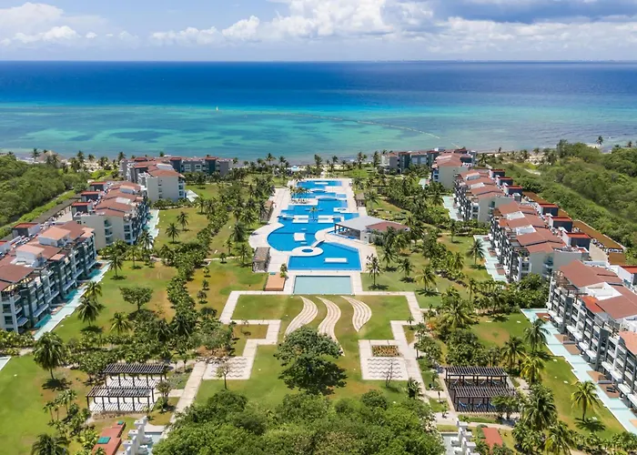 Luxury 2 Bedroom Condo With Tub & Infinity Pool - Beach Side At Mareazul - Sirenita G