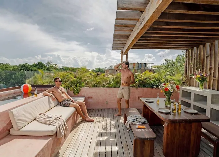 Modern 3Br Villa With 2 Pools & Rooftop Lounge